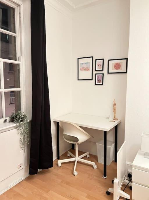 Lovely 2 Bed Flat In Soho! ลอนดอน ภายนอก รูปภาพ