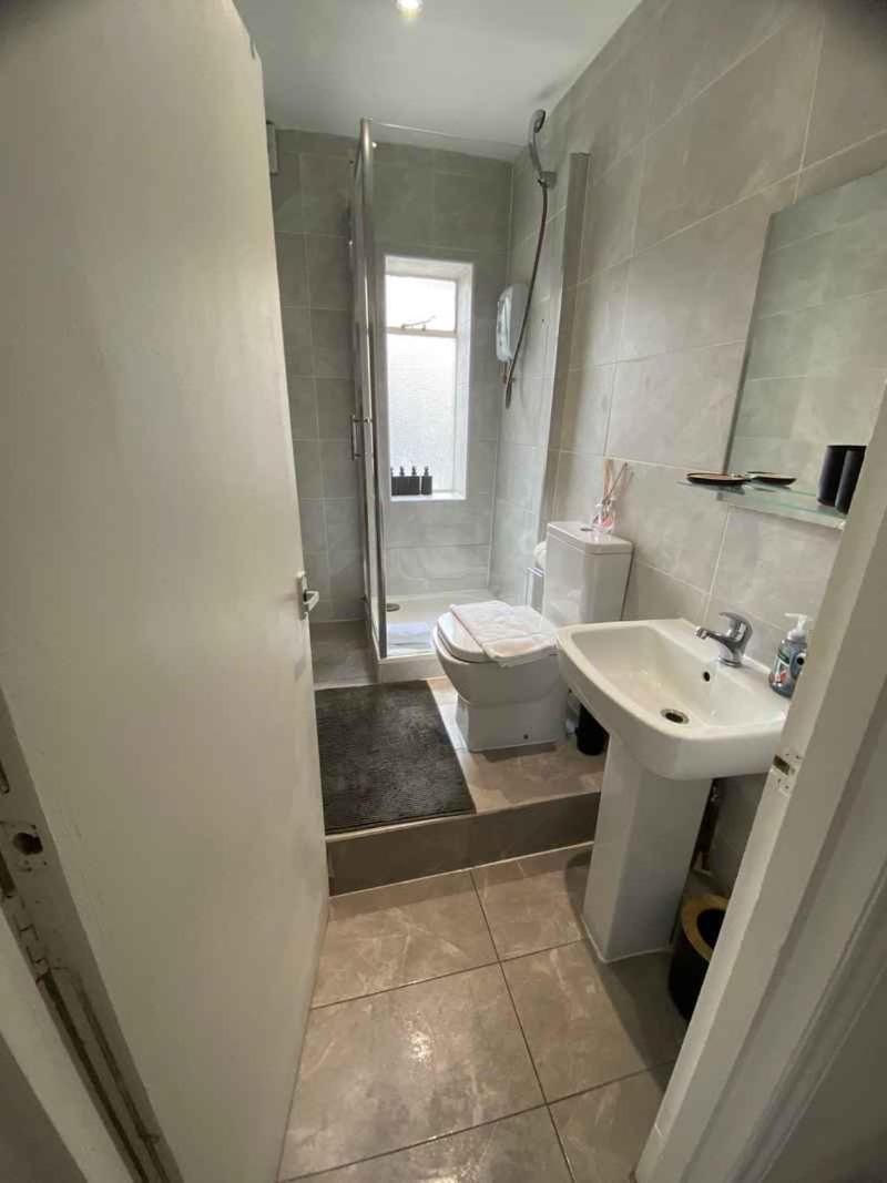 Lovely 2 Bed Flat In Soho! ลอนดอน ภายนอก รูปภาพ