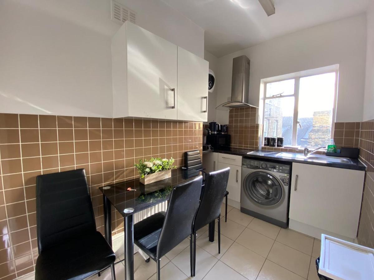 Lovely 2 Bed Flat In Soho! ลอนดอน ภายนอก รูปภาพ