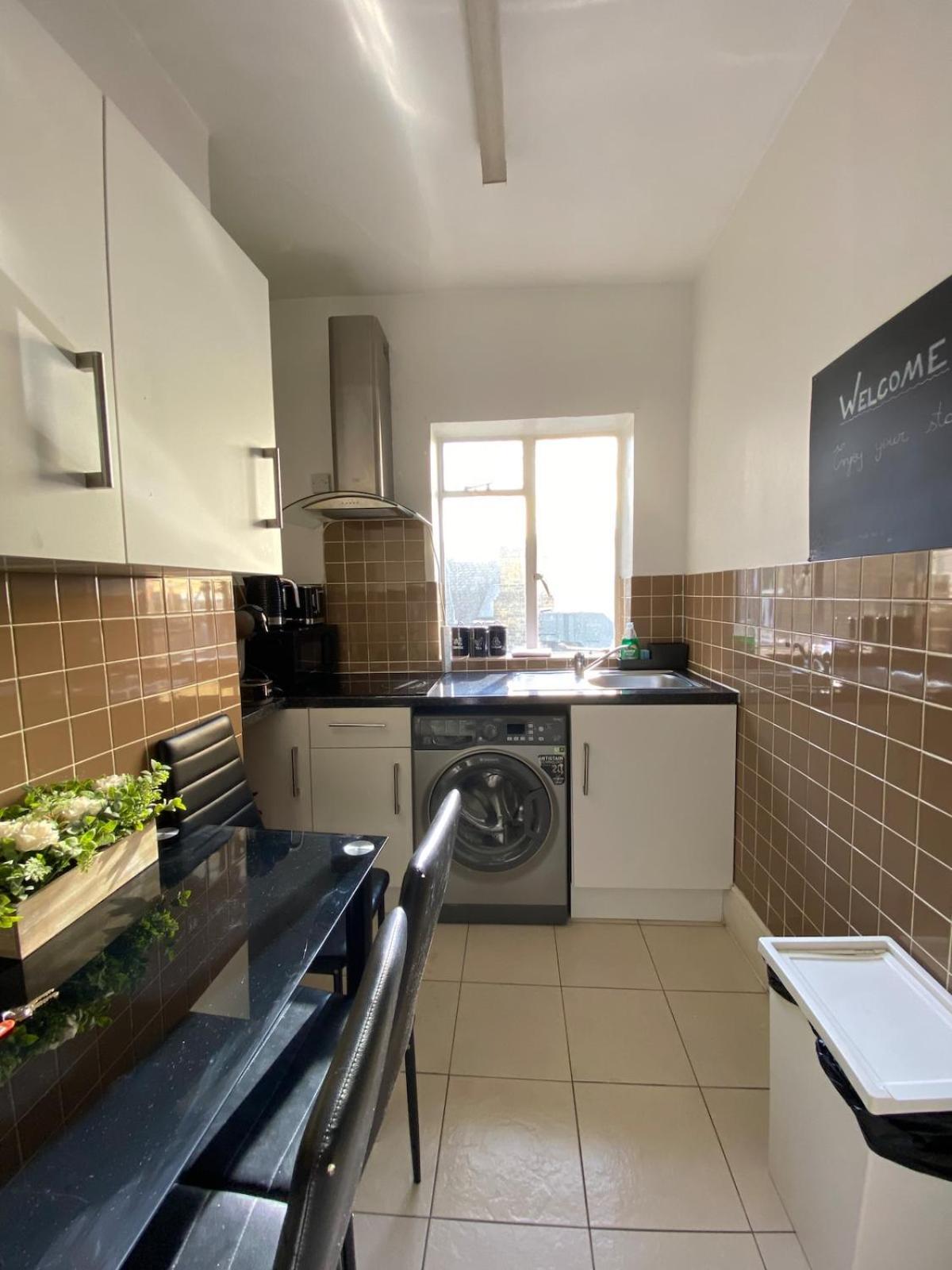 Lovely 2 Bed Flat In Soho! ลอนดอน ภายนอก รูปภาพ